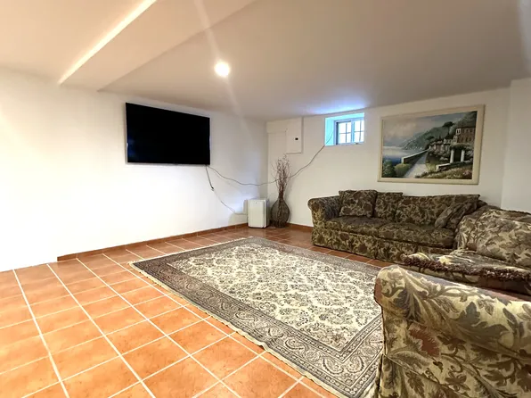 (undisclosed Address), Yonkers, NY 10710