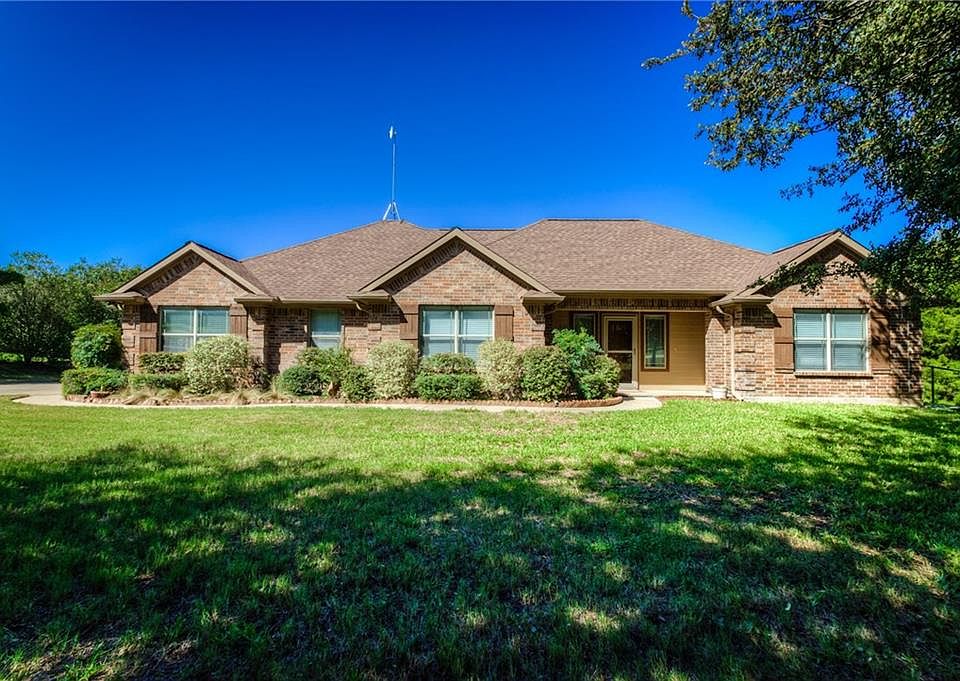 1st image of 145 Miramar Cir