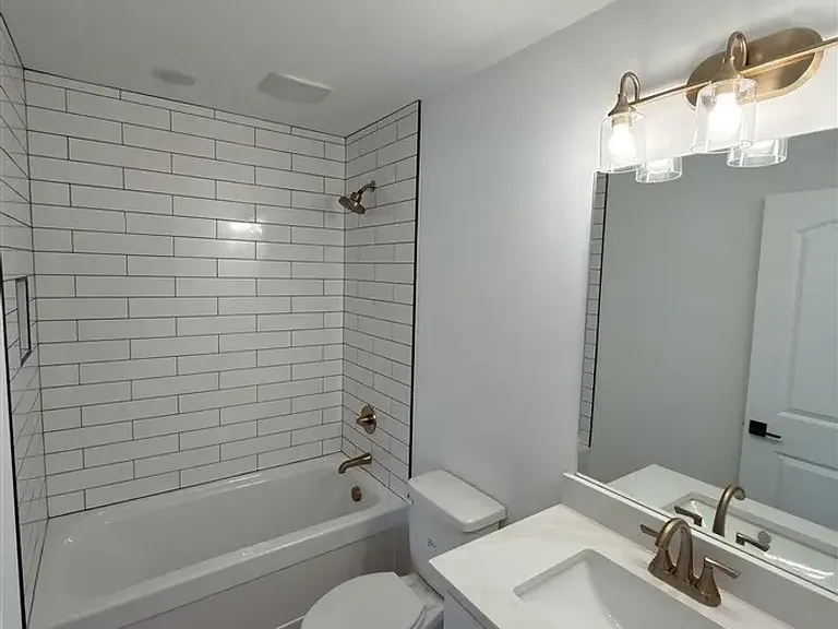 101 Madeline Ct — Photo 4