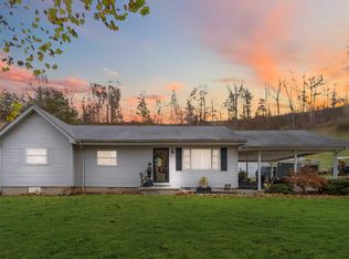 989 E State Highway 1376, East Bernstadt, KY 40729