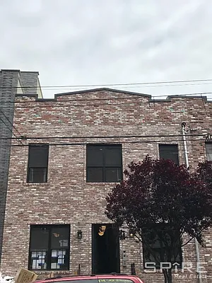Rented by Spire Group | media 20