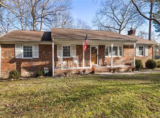 11216 Woodthrush Ct, Midlothian, VA 23112