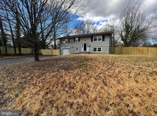 8322 Fort Hunt Rd, Alexandria, VA 22308