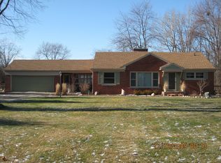 28448 Wildwood Trl, Farmington Hills, MI 48336