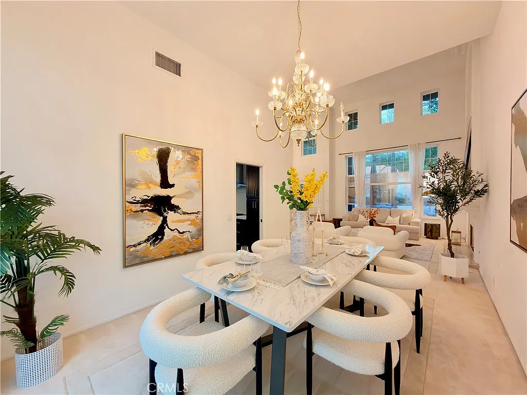 4 bed, 2891 sqft, $4,800 — Photo 4