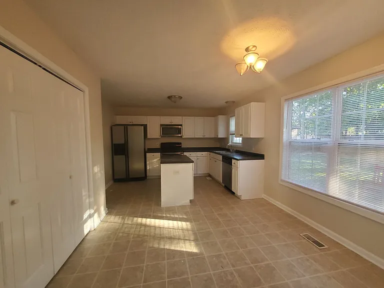 213 Kristin Ave — Photo 13