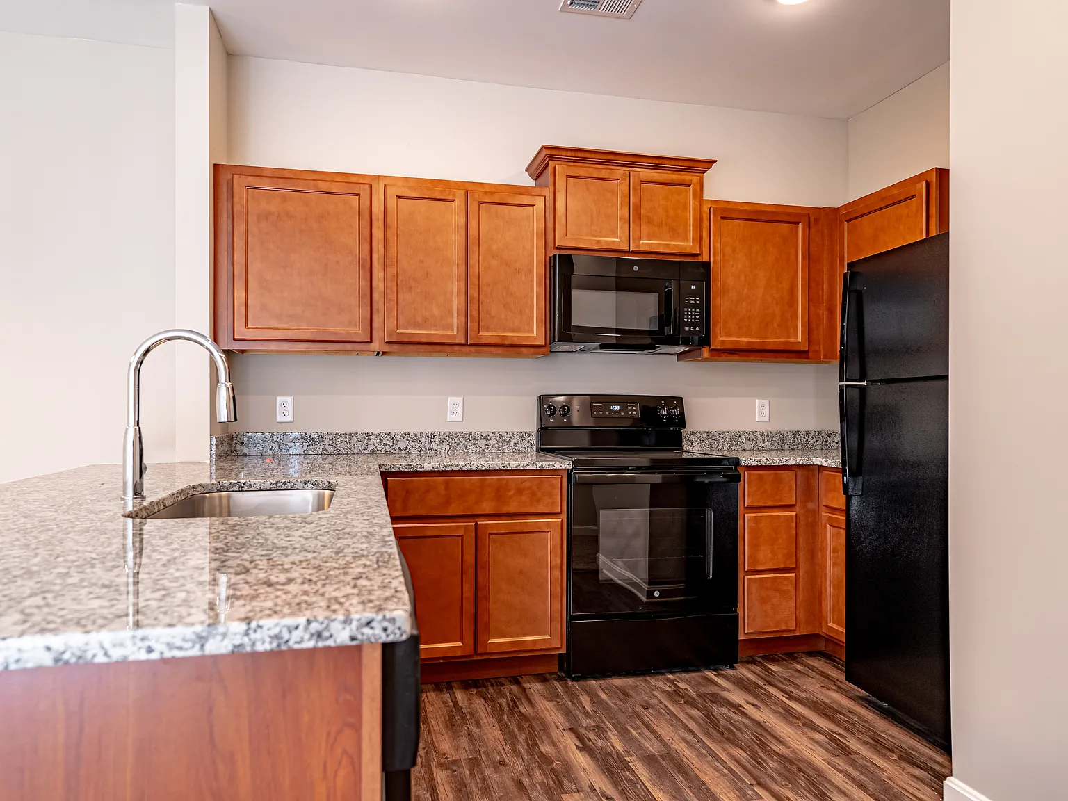 Saddlebred Park Apartments — Photo 4
