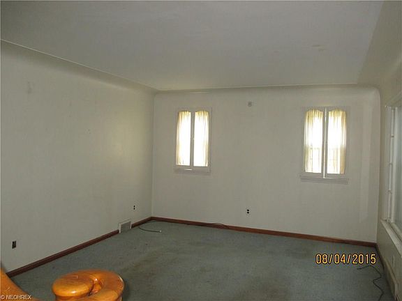 4th image of 271 E Avondale Ave