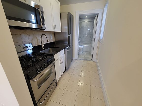 5th image of 163 E 36th St #4W