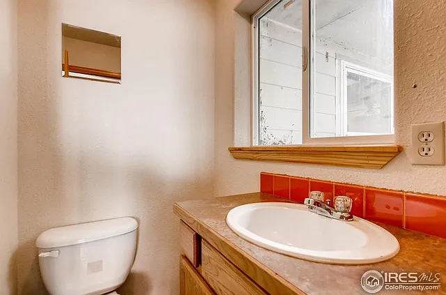 1017 Cragmore Dr — Photo 16