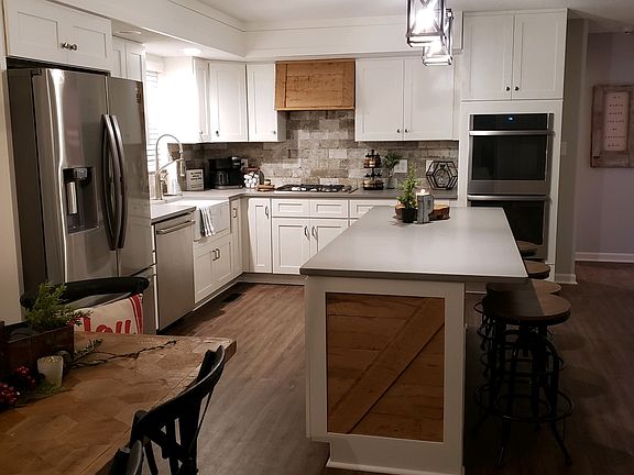 5th image of 709 Oakwood Forest Ln