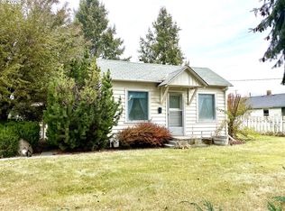 220 Taylor Loop Rd, Selah, WA 98942