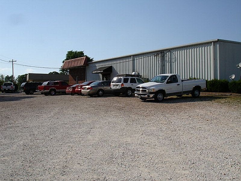 2nd image of 2254 Eva Rd