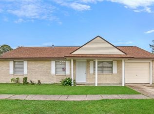 3012 Sorbonne Dr, Marrero, LA 70072