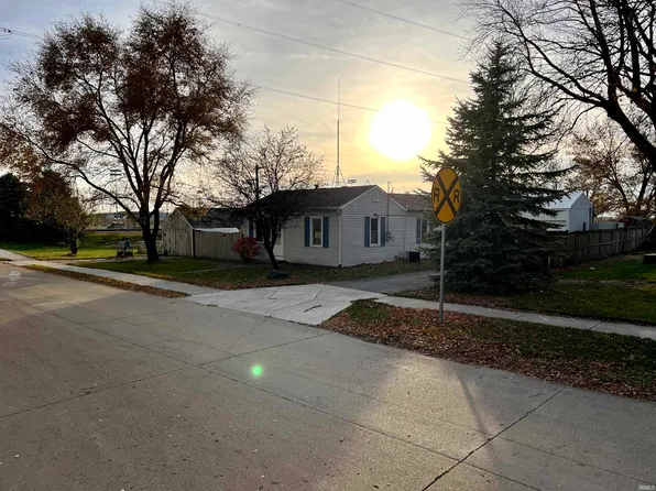 106 S Church St, Otterbein, IN 47970