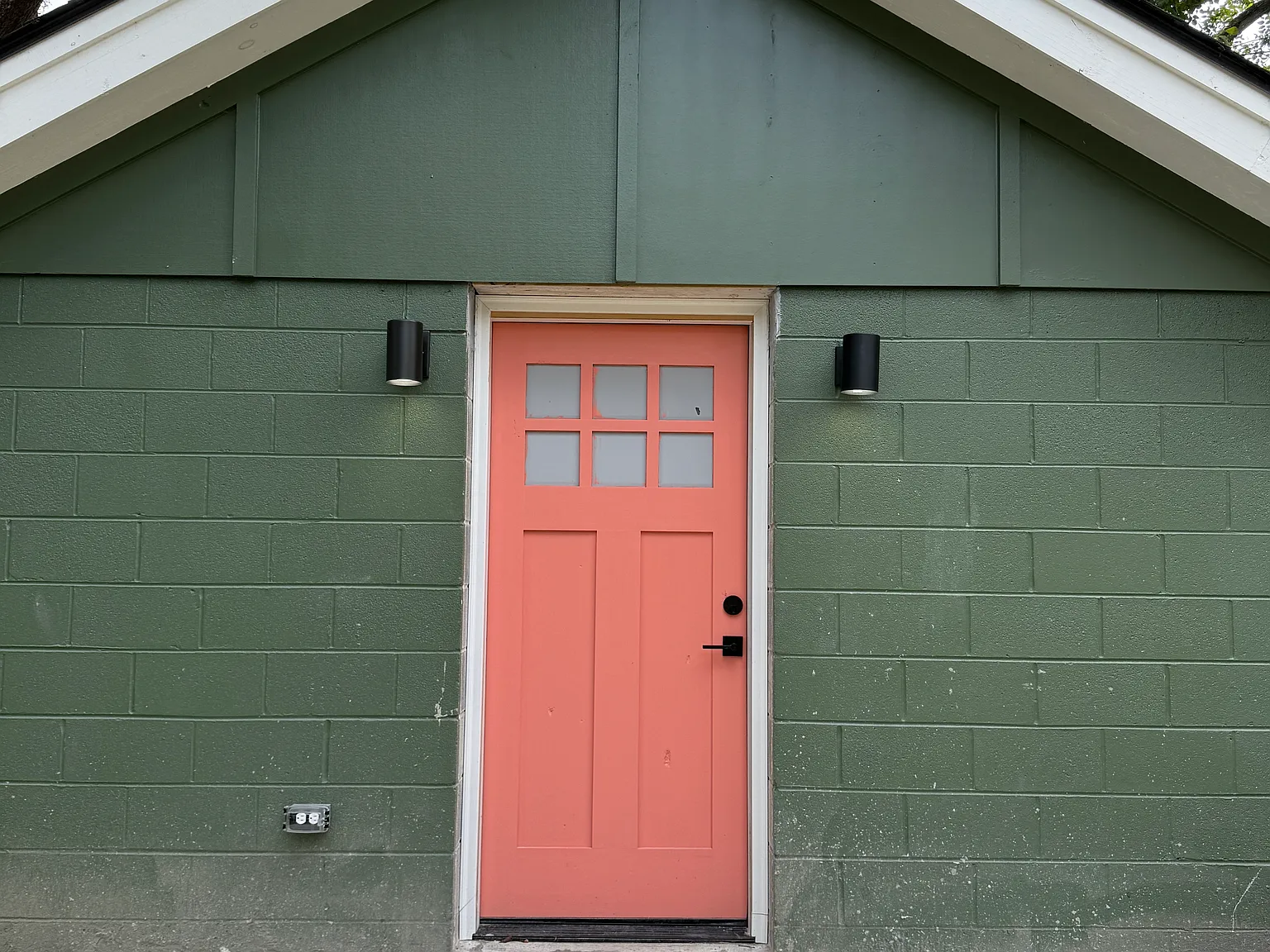 Studio, 330 sqft, $1,250 — Photo 2