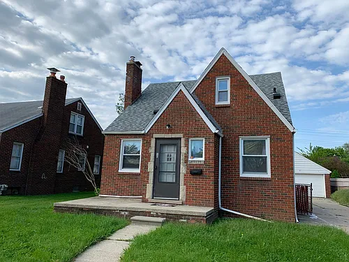 15898 Oak Ave Photo 1