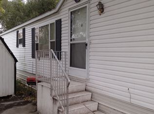 307 Hillcrest Cir, Clarks Grove, MN 56016