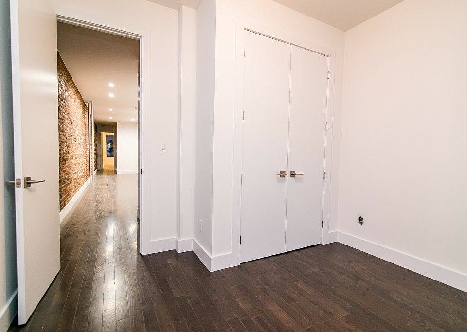 1st image of 256 Graham Ave #4RALLTS