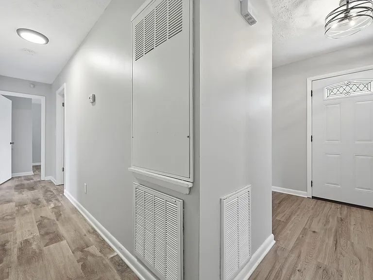1104 Nan St — Photo 16