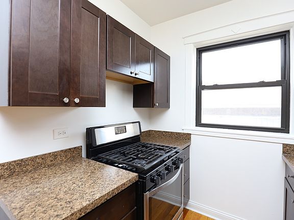 4th image of 5164 W Montrose Ave #C1