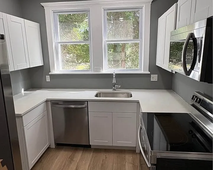 1439 Shore Rd — Photo 1