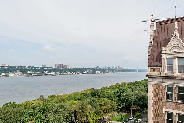 Sold by Brown Harris Stevens | media 22