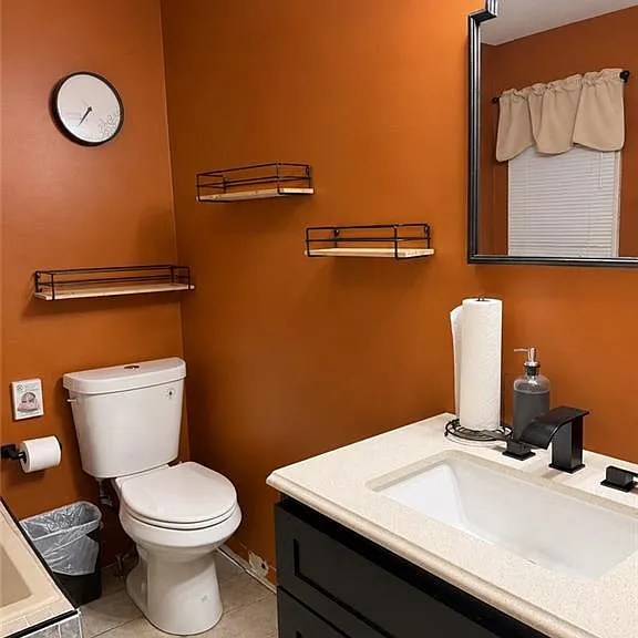 8945 Carroll Manor Dr — Photo 23