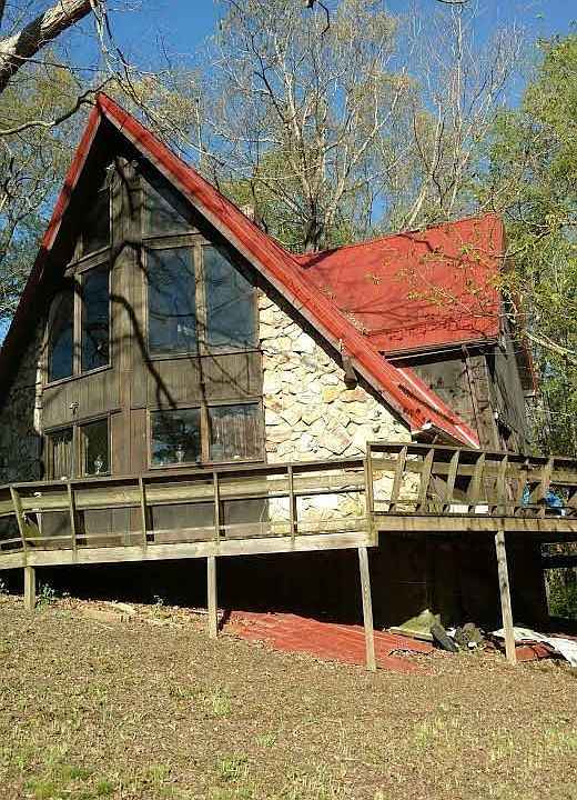 1st image of 62 Cherry Ln