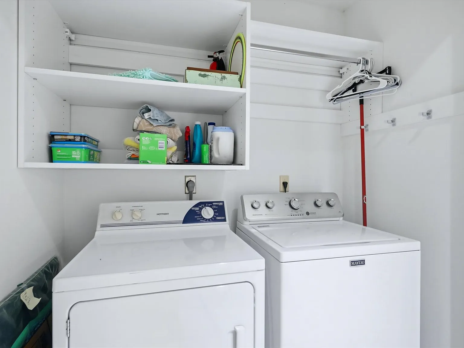 2 bed, 1100 sqft, $1,750 — Photo 3