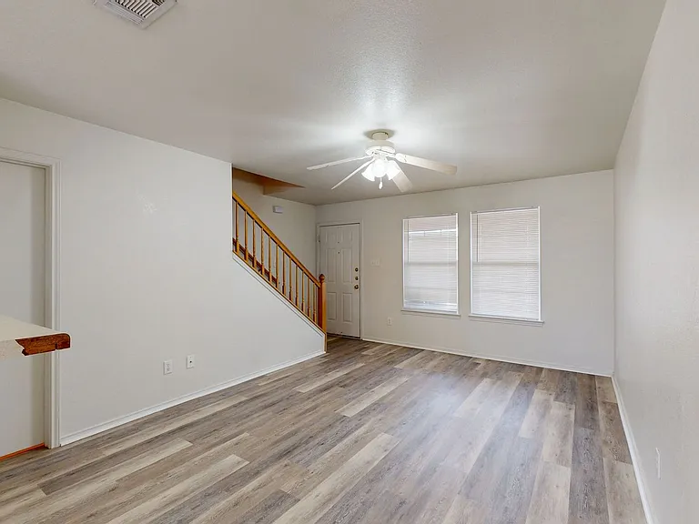 1603 Inca Dr #B — Photo 12
