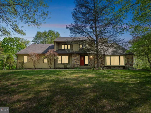 1 Warner Rd, New Hope, PA 18938