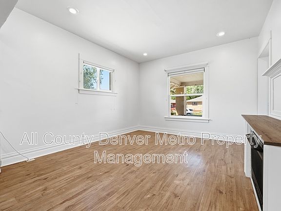 3rd image of 3774 Yates St
