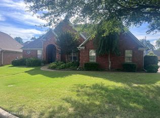 1302 Ridge Cv, Hernando, MS 38632