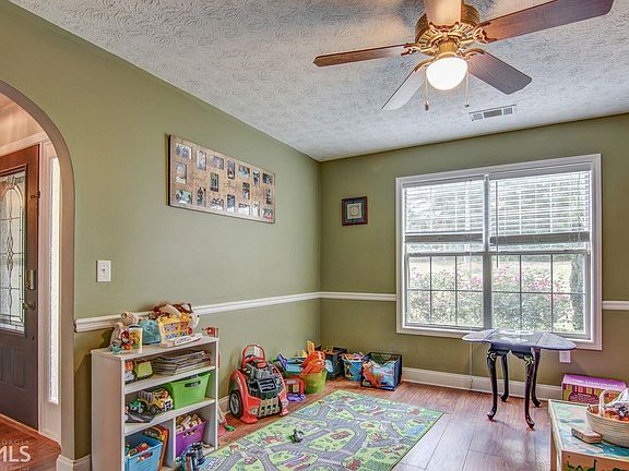 4th image of 900 Scenic Lake Dr