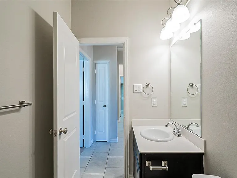 312 Emerald Creek Dr — Photo 15