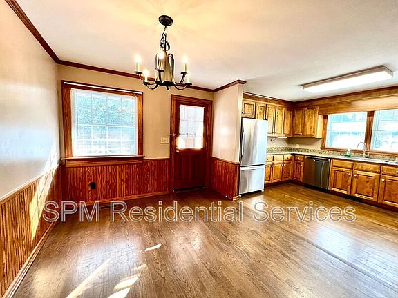 5th image of 328 Mendenhall Dr