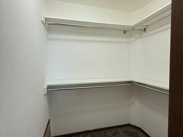 31400 N Marginal Rd — Photo 18