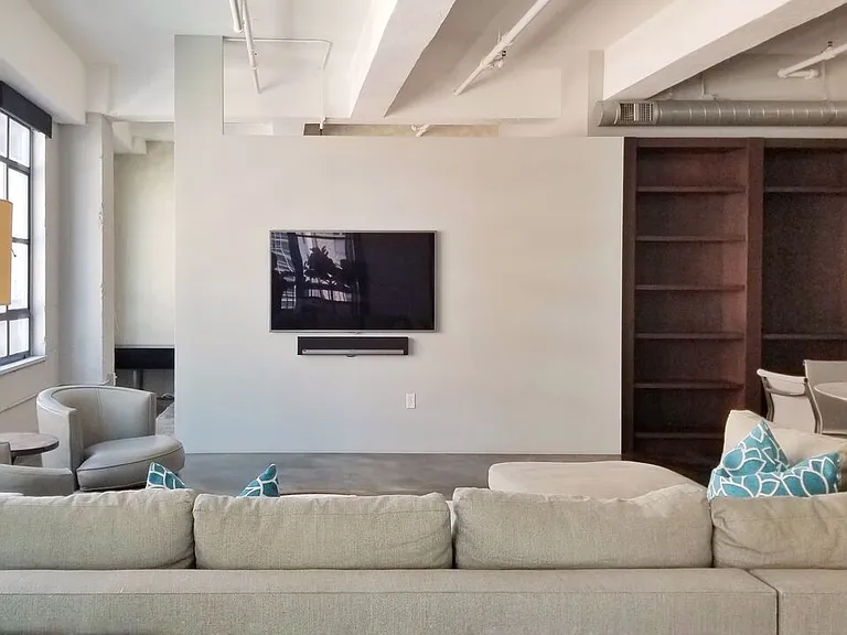 849 S Broadway #811 — Photo 3