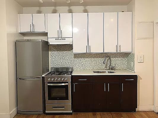 1st image of 1007 President St #A