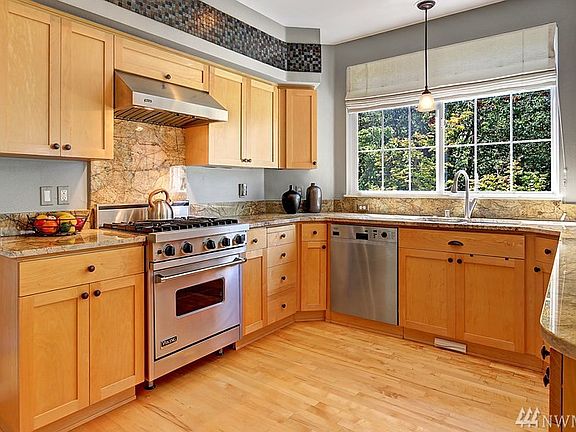 5th image of 6725A 161st Ave SE