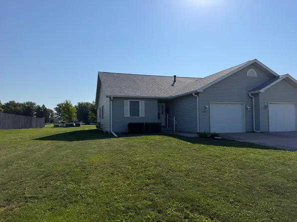 1235 George Rock Dr #1235, Farmer City, IL 61842