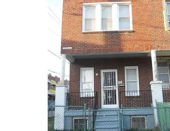 3rd image of 199 W Thelma St