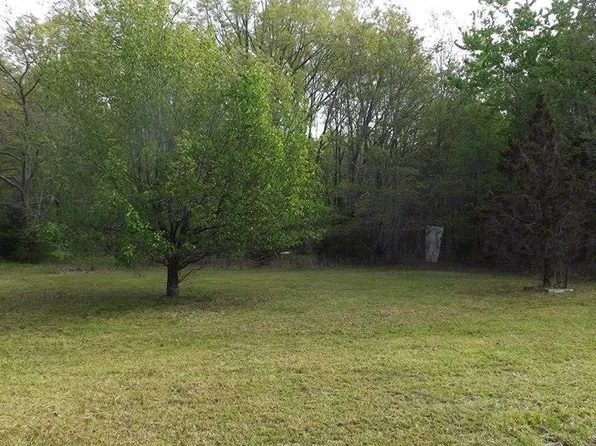 2449 Wayside Rd, Manchester, TN 37355