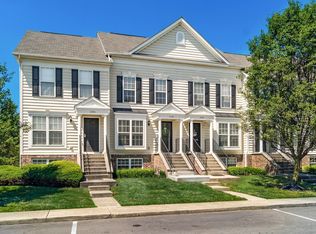 6290 Needletail Rd, Columbus, OH 43230