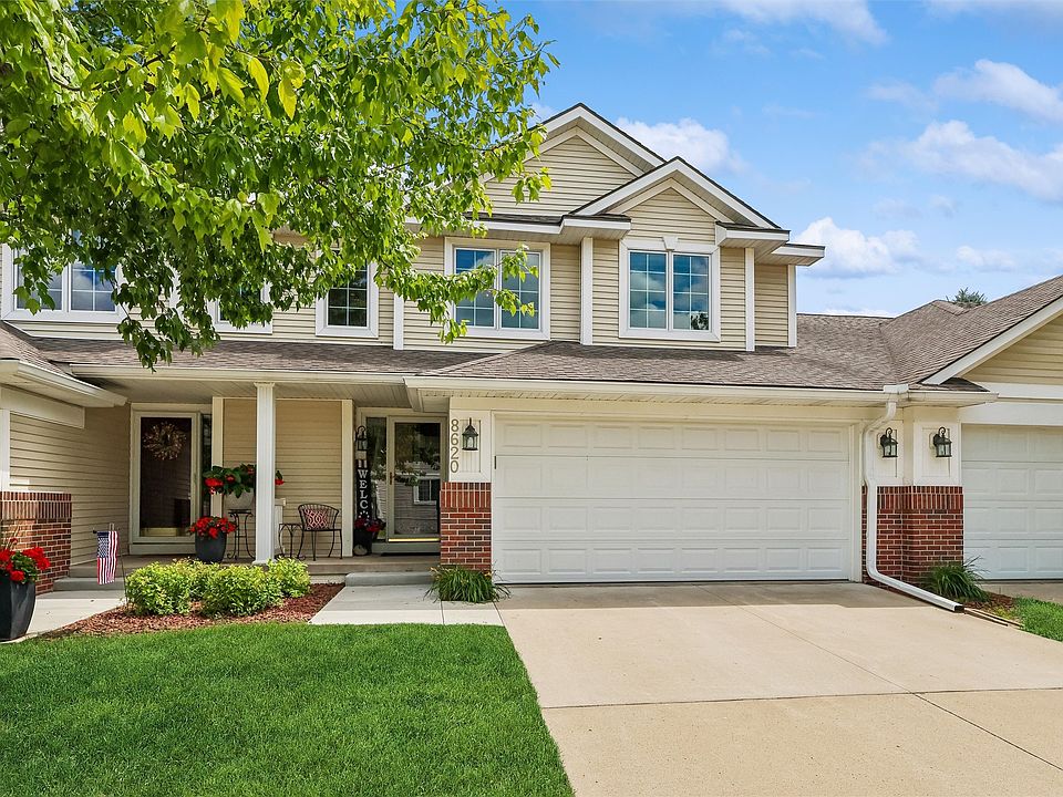 1st image of 8620 Bromley Pl