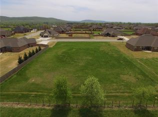 390 W Eagle Ridge Dr, Farmington, AR 72730