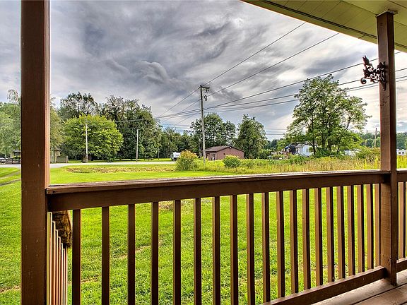 4th image of 447 Gas Center Rd