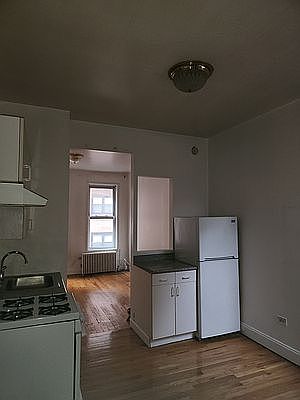 2nd image of 316 E 70th St APT 5RW