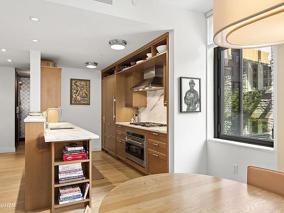 3rd image of 455 W 20th St APT 2A